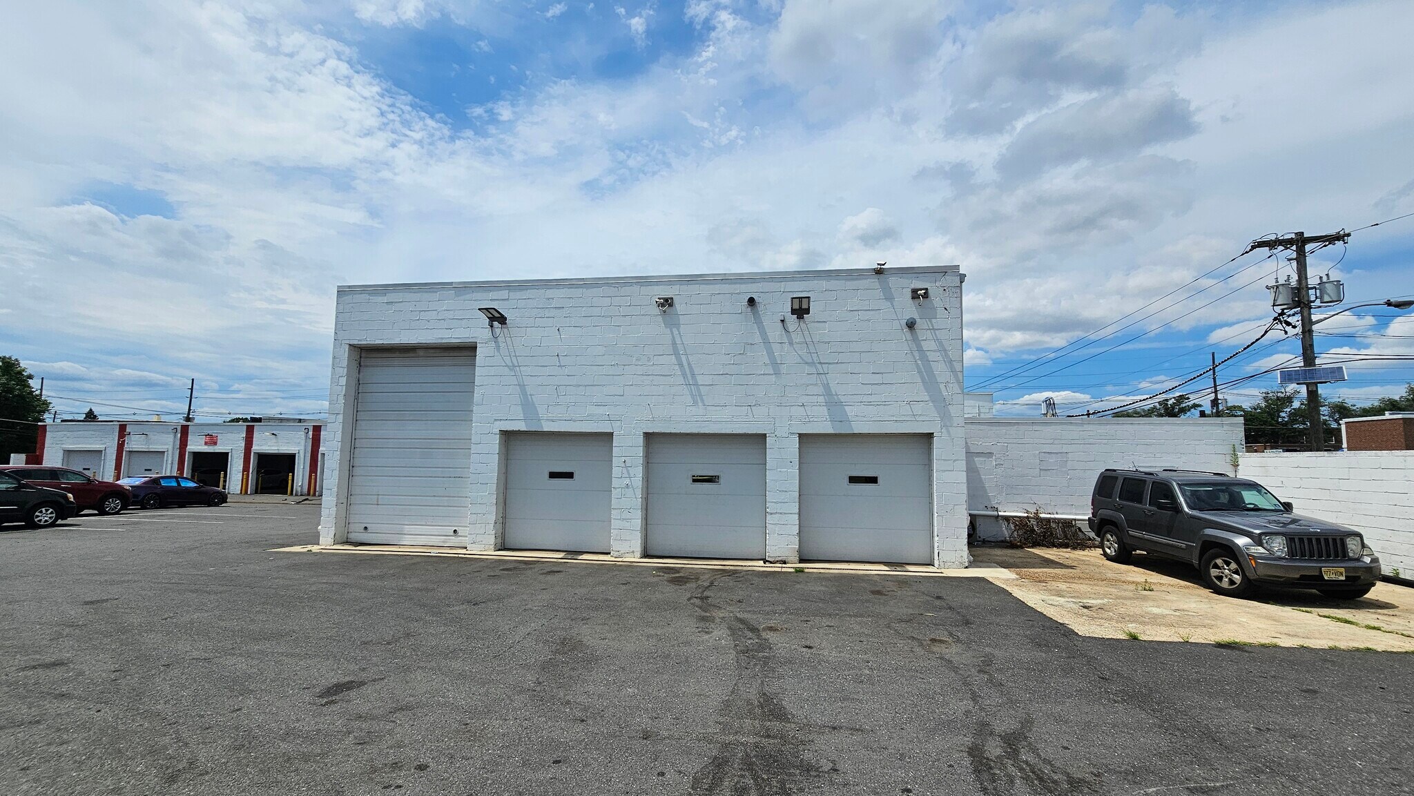 5910 S Crescent Blvd, Pennsauken, NJ à louer Photo de l’immeuble– Image 1 sur 7