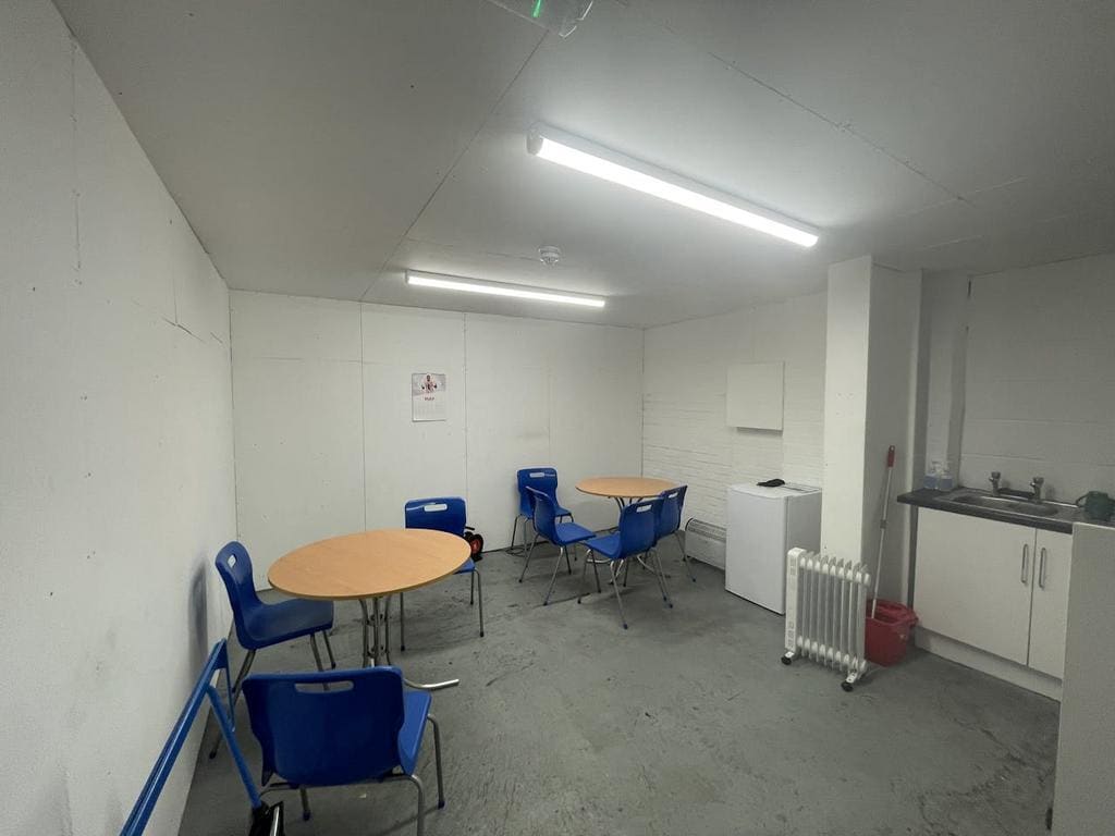 Old Whieldon Rd, Stoke On Trent à louer Photo de l’immeuble– Image 1 sur 13