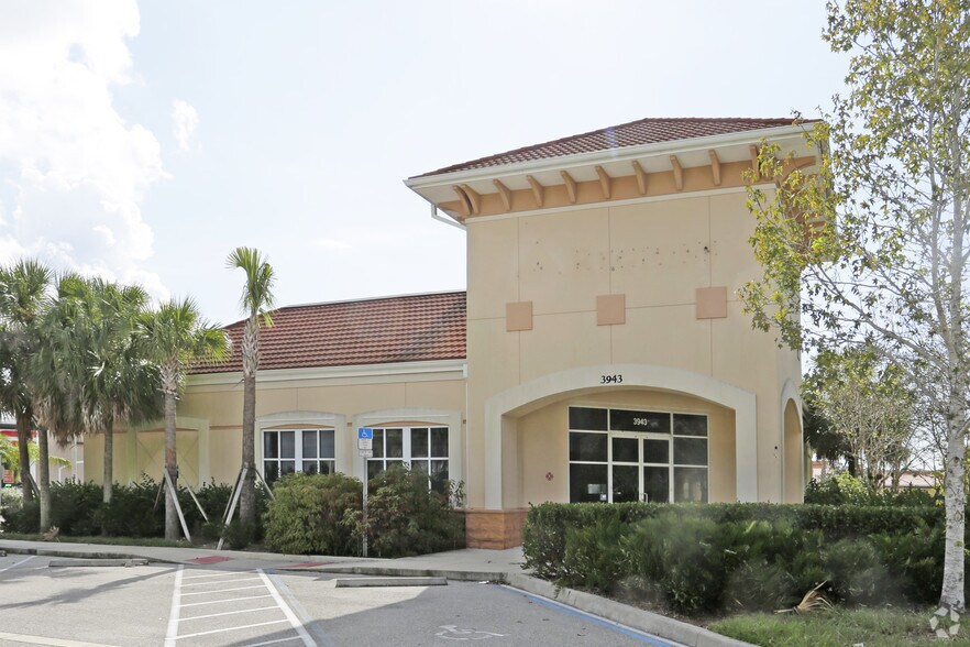 3943 Tamiami Trl, Punta Gorda, FL à vendre - Photo de l’immeuble – Image 3 sur 6