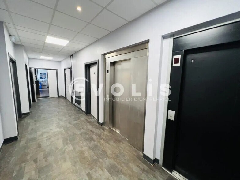 Bureau dans Montreuil à louer - Photo intérieure – Image 2 sur 7