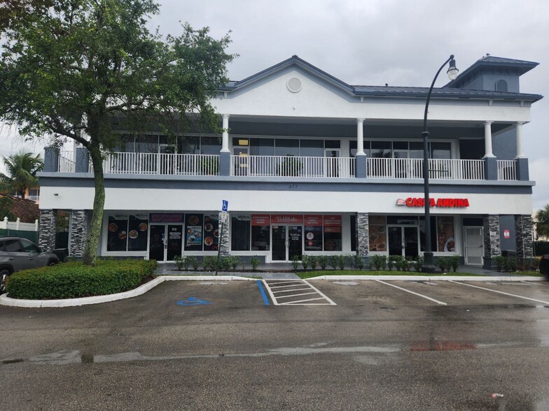 377 N State Road 7, Plantation, FL à louer - Photo de l’immeuble – Image 2 sur 6