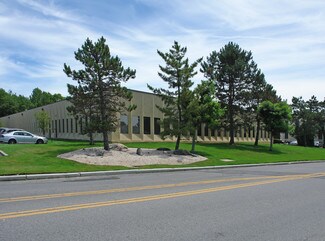 Plus de détails pour 150 Clearbrook Rd, Elmsford, NY - Industriel/Logistique à louer