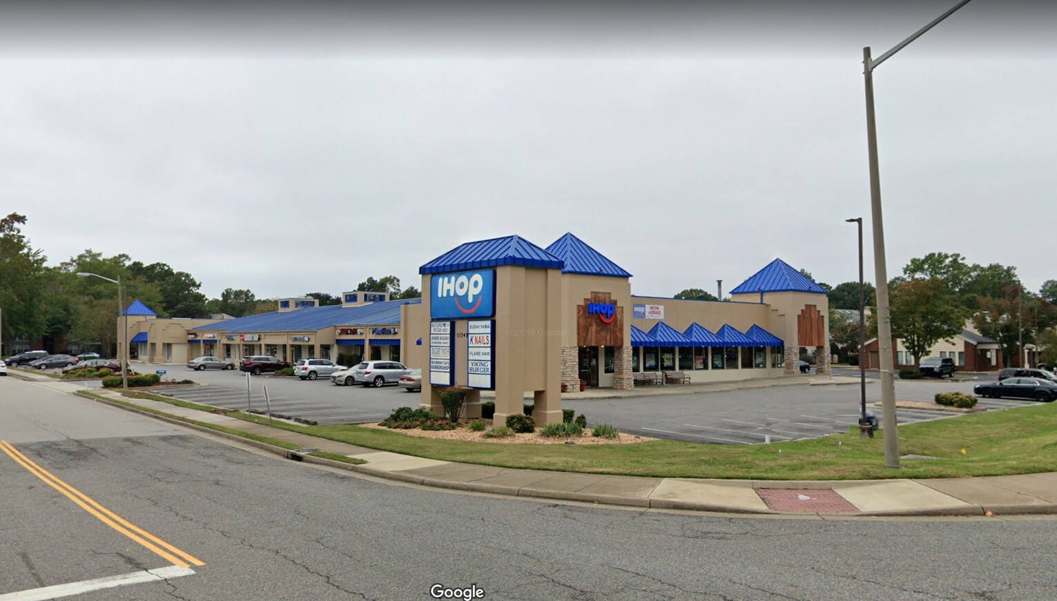 11745 Jefferson Ave, Newport News, VA à louer Photo de l’immeuble– Image 1 sur 2