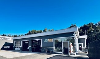 Plus de détails pour 215 Robbins Ln, Syosset, NY - Local commercial à vendre