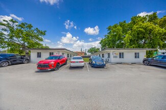 Plus de détails pour 3932 SW 12th Pl, Fort Lauderdale, FL - Logement à vendre