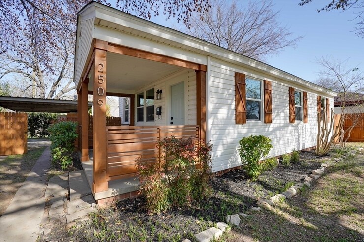 SFR Porfolio for sale- North Texas portefeuille de 8 biens à vendre sur LoopNet.fr - Photo de l’immeuble – Image 1 sur 1