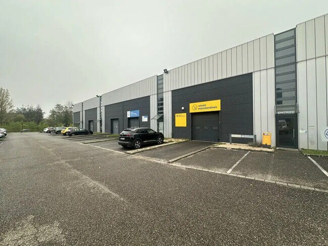 Plus de détails pour Industriel/Logistique à louer