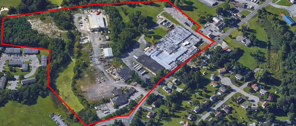 Hudson Valley Industrial Complex portefeuille de 3 biens à vendre sur LoopNet.fr - Photo de l’immeuble – Image 3 sur 9