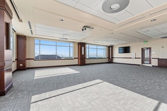 180 N University Ave, Provo, UT à louer Photo intérieure– Image 2 sur 7