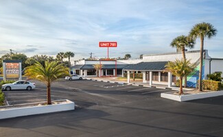 Plus de détails pour 781 NE Dixie Hwy, Jensen Beach, FL - Local commercial à louer
