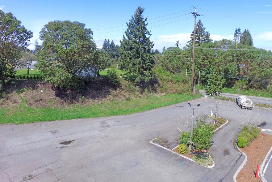 1640 SE Mile Hill Dr, Port Orchard, WA à louer - Photo de l’immeuble – Image 2 sur 2