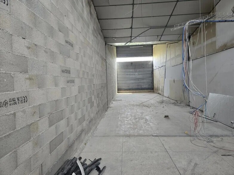 Local commercial dans Arles à louer - Photo de l’immeuble – Image 2 sur 12