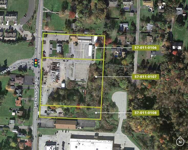 748-766 Shenango Rd, Beaver Falls, PA à louer - Photo principale – Image 1 sur 1