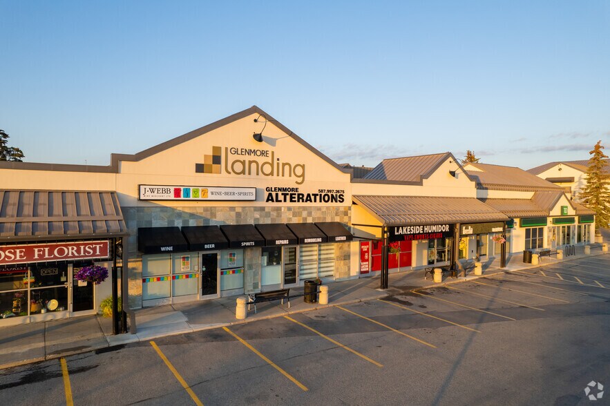 1600 90 Ave SW, Calgary, AB à louer - Photo principale – Image 1 sur 7
