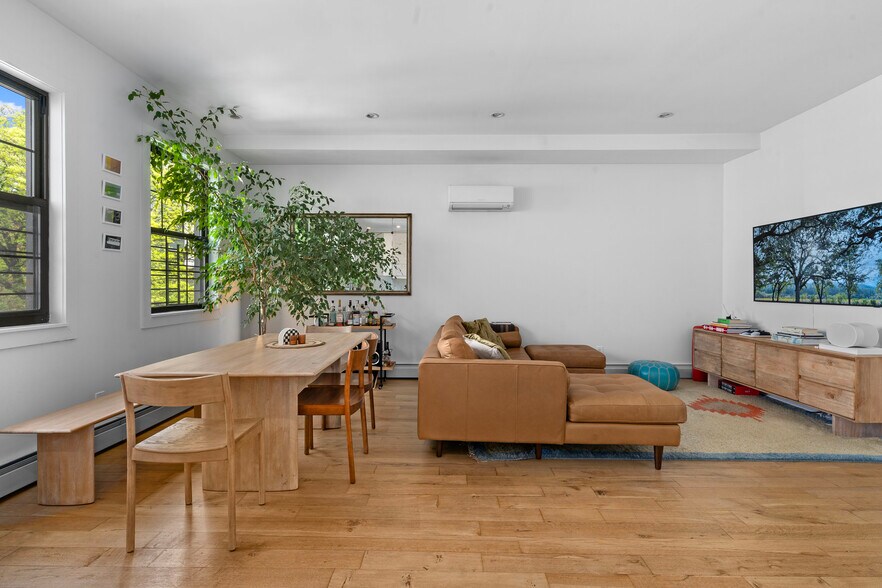 212 Franklin St, Brooklyn, NY à vendre - Photo de l’immeuble – Image 2 sur 14
