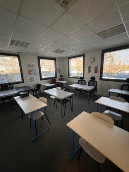 47 Allée De Riottier, Limas à louer - Photo intérieure – Image 1 sur 6