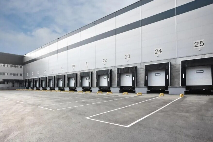 Industriel/Logistique dans Gellainville à vendre - Photo de l’immeuble – Image 1 sur 4