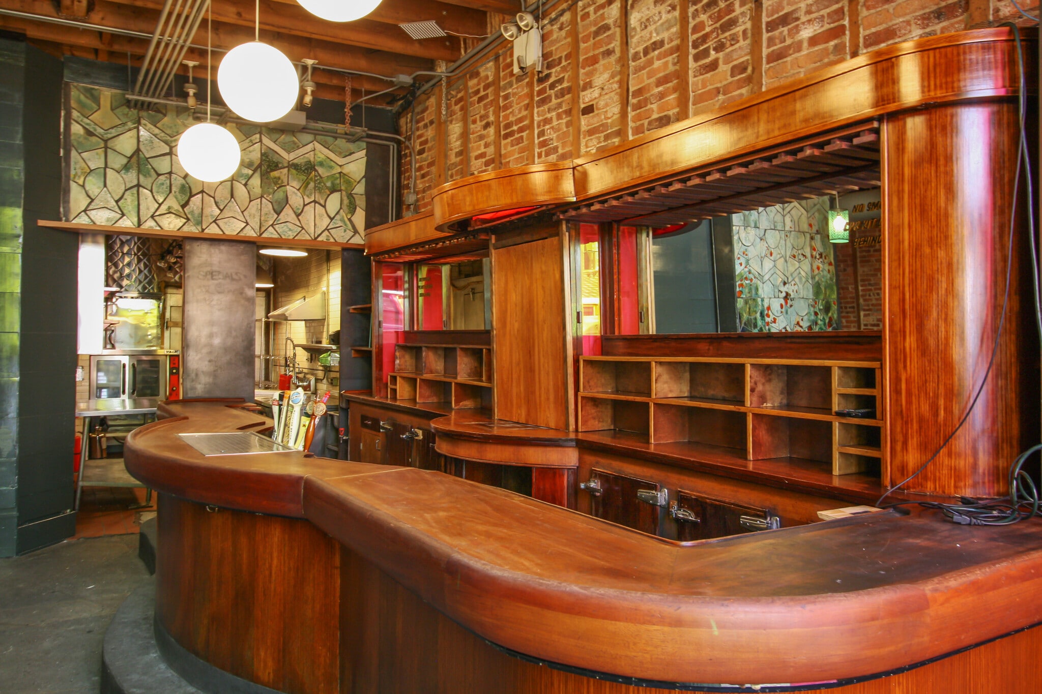 236 Troutman St, Brooklyn, NY à louer Photo intérieure– Image 1 sur 11