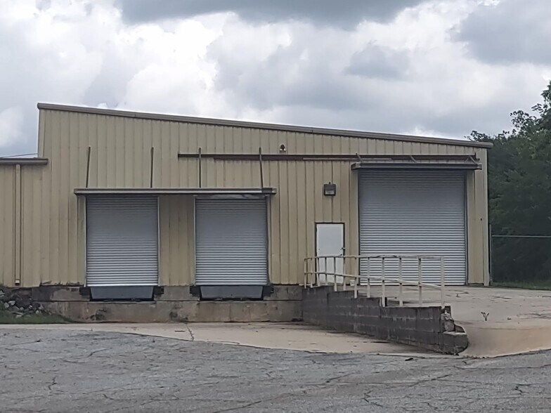 8355 Grace Rd, Macon-Bibb, GA à louer - Photo de l’immeuble – Image 2 sur 8