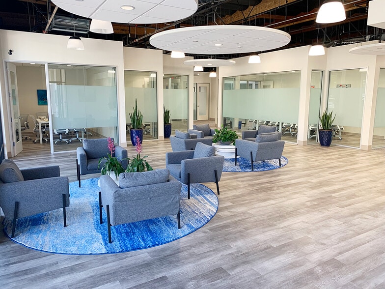 16950 Via de Santa Fe, Rancho Santa Fe, CA à louer - Photo intérieure – Image 3 sur 9