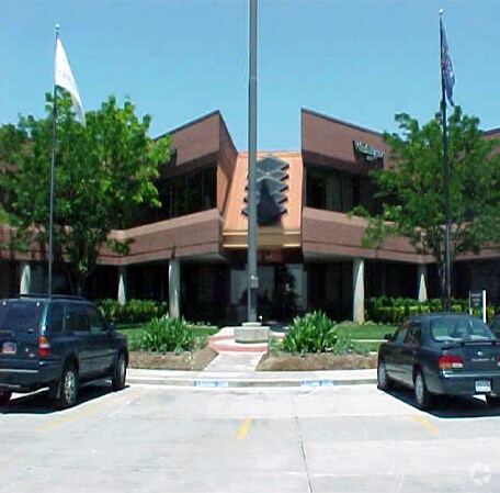 2250 W Parkway Blvd, West Valley City, UT à vendre - Photo de l’immeuble – Image 3 sur 8