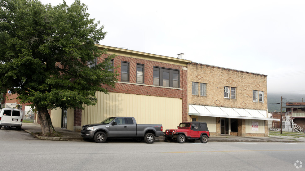 215 Clinton St, Harriman, TN à vendre - Photo de l’immeuble – Image 2 sur 2