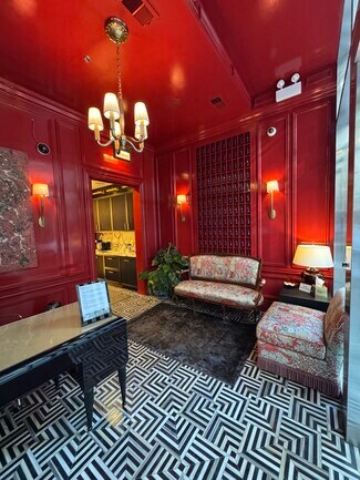 Plus de détails pour 906 N State St, Chicago, IL - Local commercial à louer