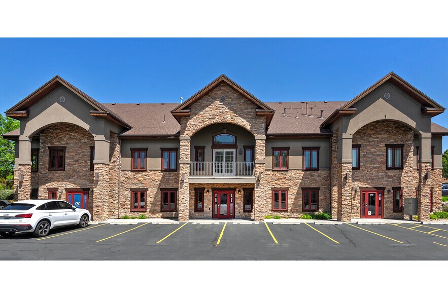 6783 S Redwood Rd, West Jordan, UT à vendre - Photo de l’immeuble – Image 1 sur 45