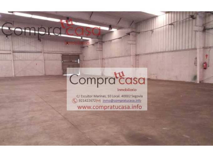 Industriel/Logistique dans Valverde del Majano, Segovia à vendre - Photo de l’immeuble – Image 3 sur 5