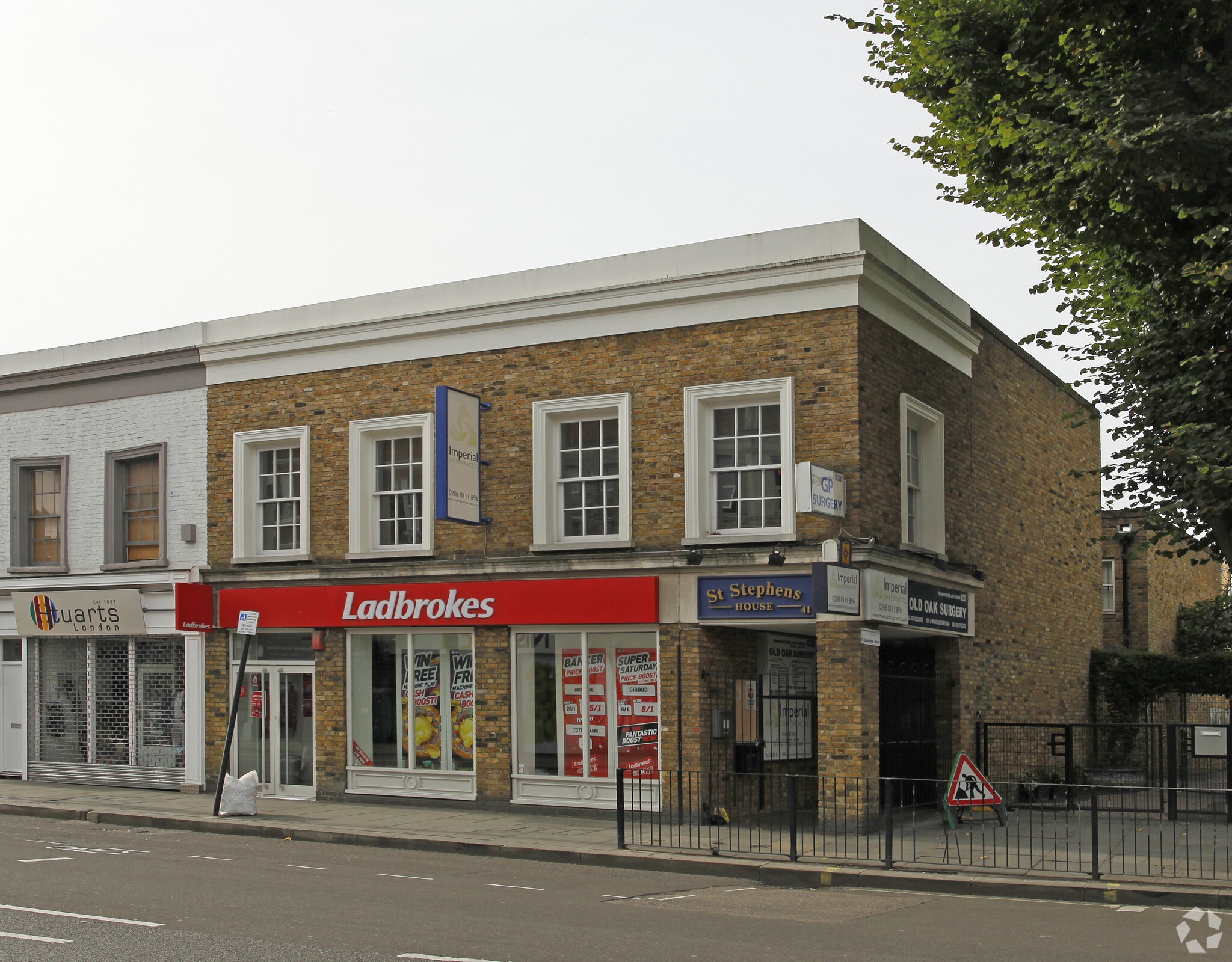 39-41 Uxbridge Rd, Londres à vendre Photo de l’immeuble– Image 1 sur 6