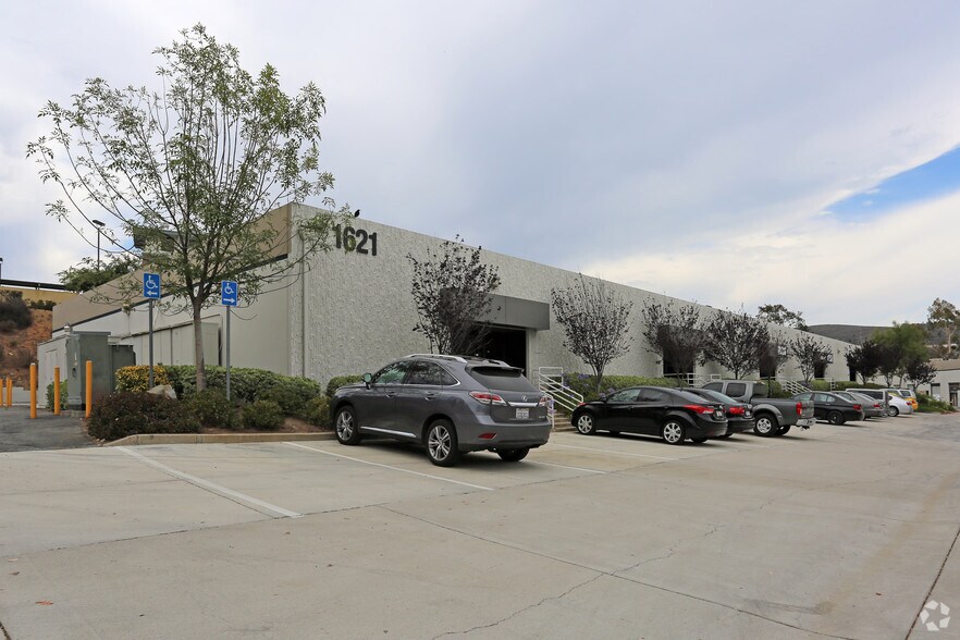 1621 S Rancho Santa Fe Rd, San Marcos, CA à vendre - Photo principale – Image 1 sur 4