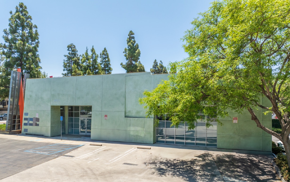 10121 Jefferson Blvd, Culver City, CA à louer Photo de l’immeuble– Image 1 sur 7