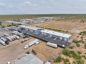 10893 Dyer St, El Paso, TX à louer Photo intérieure– Image 1 sur 14