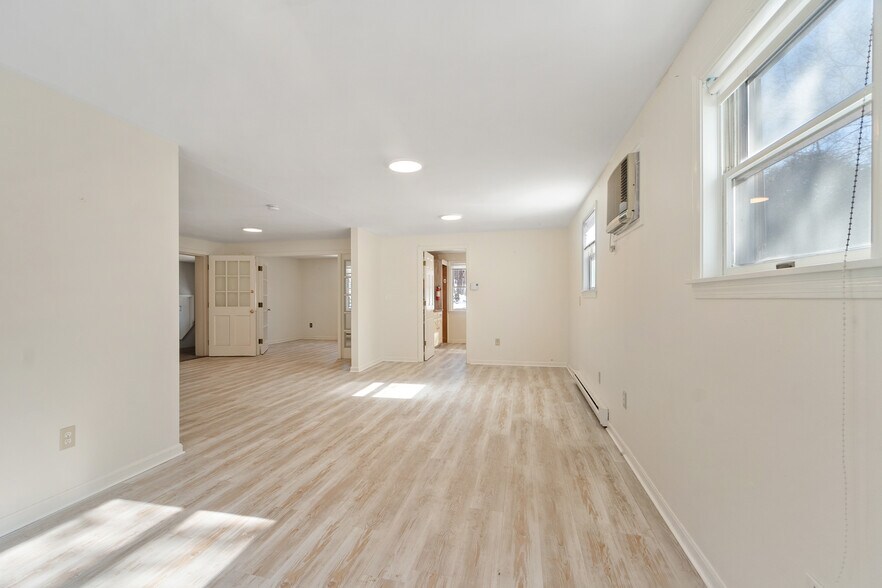 561 Main St, Boxford, MA à vendre - Photo intérieure – Image 3 sur 59