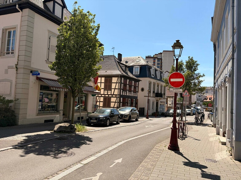 Rue Principale, Schiltigheim à louer - Photo de l’immeuble – Image 2 sur 2
