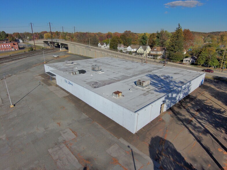 406 Bow St, Elkton, MD à vendre - Photo de l’immeuble – Image 3 sur 10