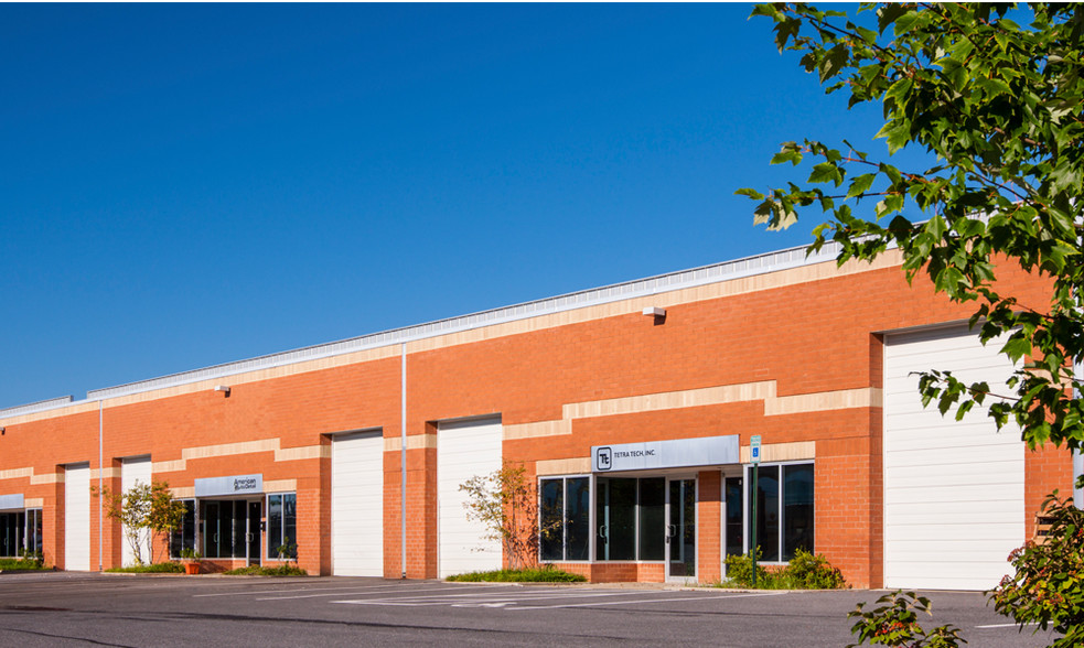 2 Crossing Way, Owings Mills, MD à louer - Photo de l’immeuble – Image 2 sur 2