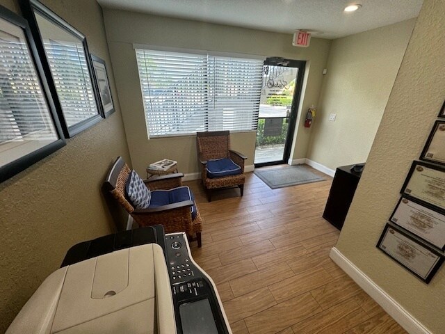 602 W Lantana Rd, Lake Worth, FL à louer - Photo de l’immeuble – Image 3 sur 20