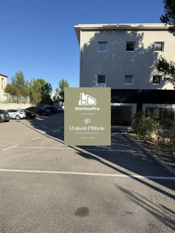 Plus de détails pour Local d’activités à vendre