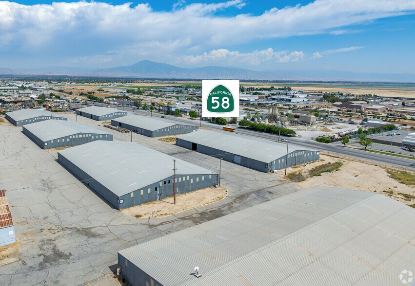 120 Washington St, Bakersfield, CA à vendre - Photo de l’immeuble – Image 1 sur 13