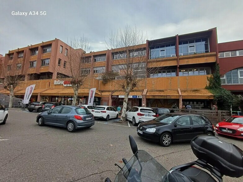 Local d'activités dans Toulouse à vendre - Photo de l’immeuble – Image 3 sur 6