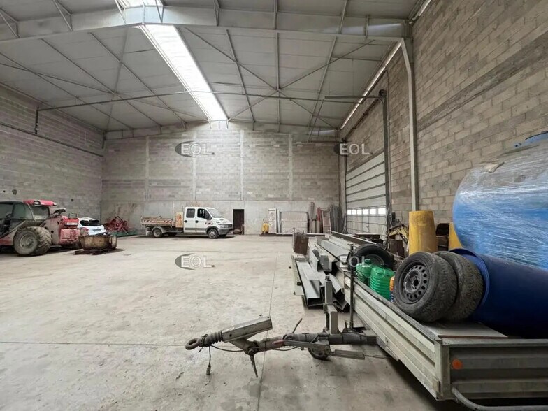 Industriel/Logistique dans Presles-en-Brie à louer - Photo de l’immeuble – Image 1 sur 9