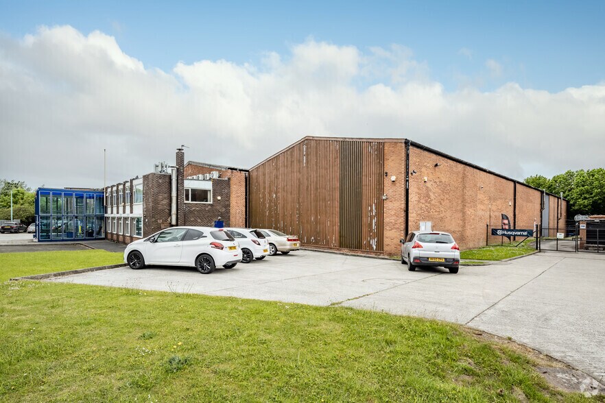 Stockport Rd E, Stockport à louer - Photo de l’immeuble – Image 3 sur 3