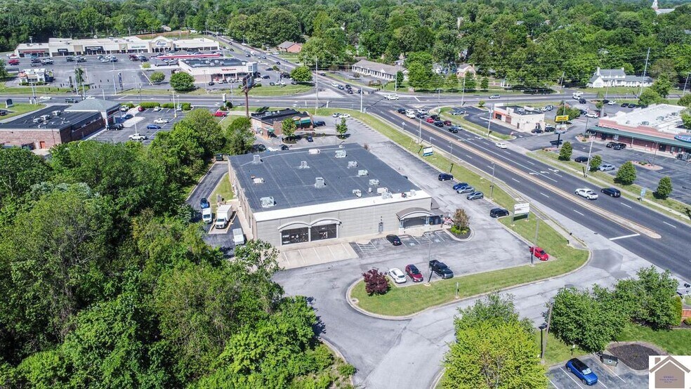 3160 Parisa Dr, Paducah, KY à louer - Photo de l’immeuble – Image 2 sur 10