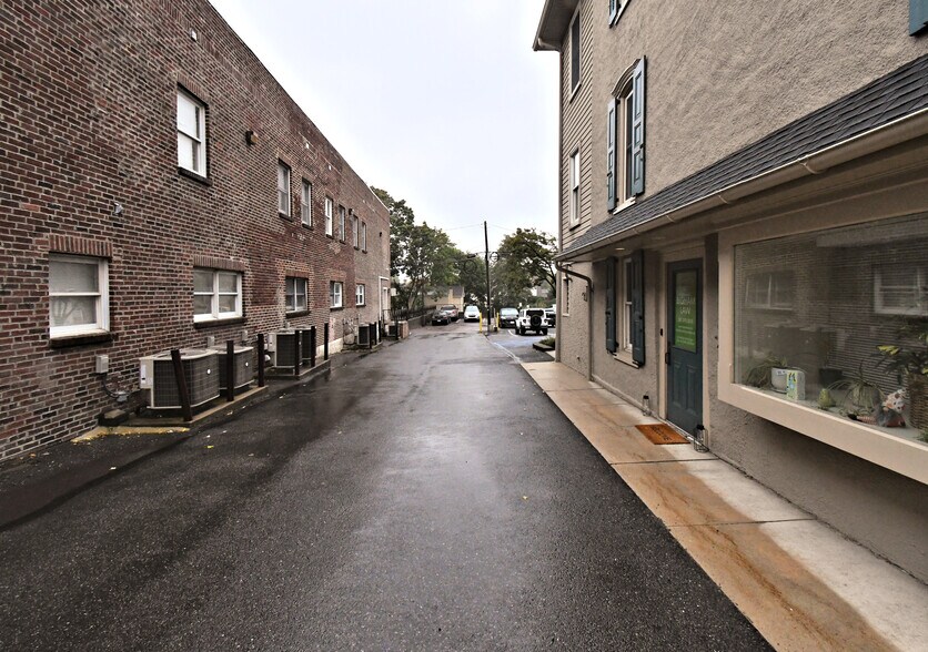 206 N Main St, Souderton, PA à vendre - Photo de l’immeuble – Image 3 sur 55