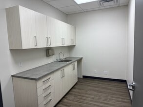 1550 Rue Ampère, Boucherville, QC à louer Photo intérieure– Image 1 sur 5