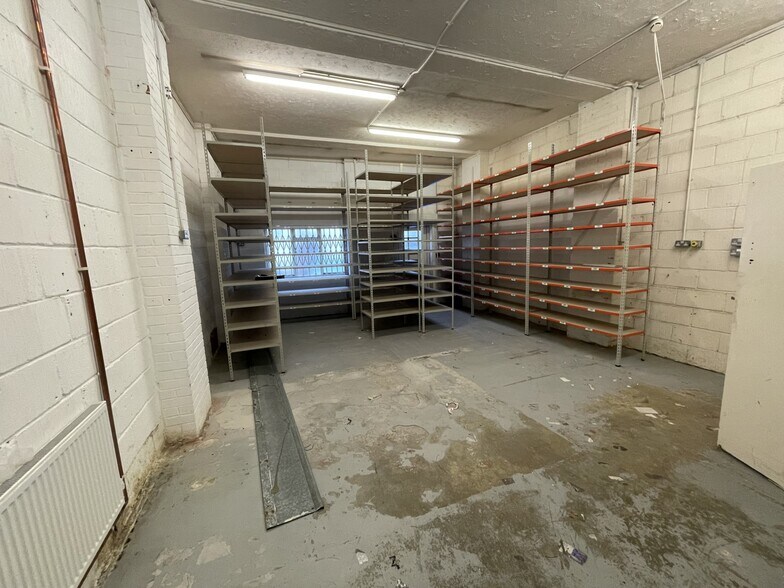 Sebastopol Rd, Aldershot à louer - Photo de l’immeuble – Image 3 sur 4