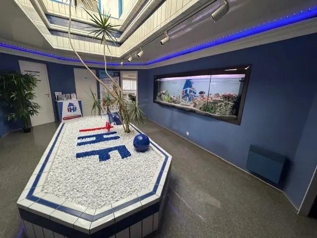 Bureau dans Mouans-Sartoux à louer Photo de l’immeuble– Image 1 sur 8