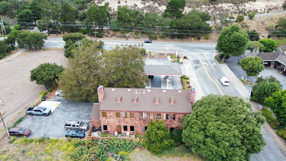 27820 Dorris Dr, Carmel, CA à vendre - Photo de l’immeuble – Image 2 sur 22