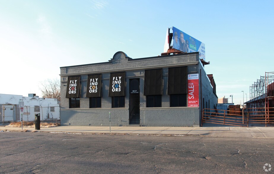 917 N 5th St, Minneapolis, MN à louer - Photo de l’immeuble – Image 2 sur 11